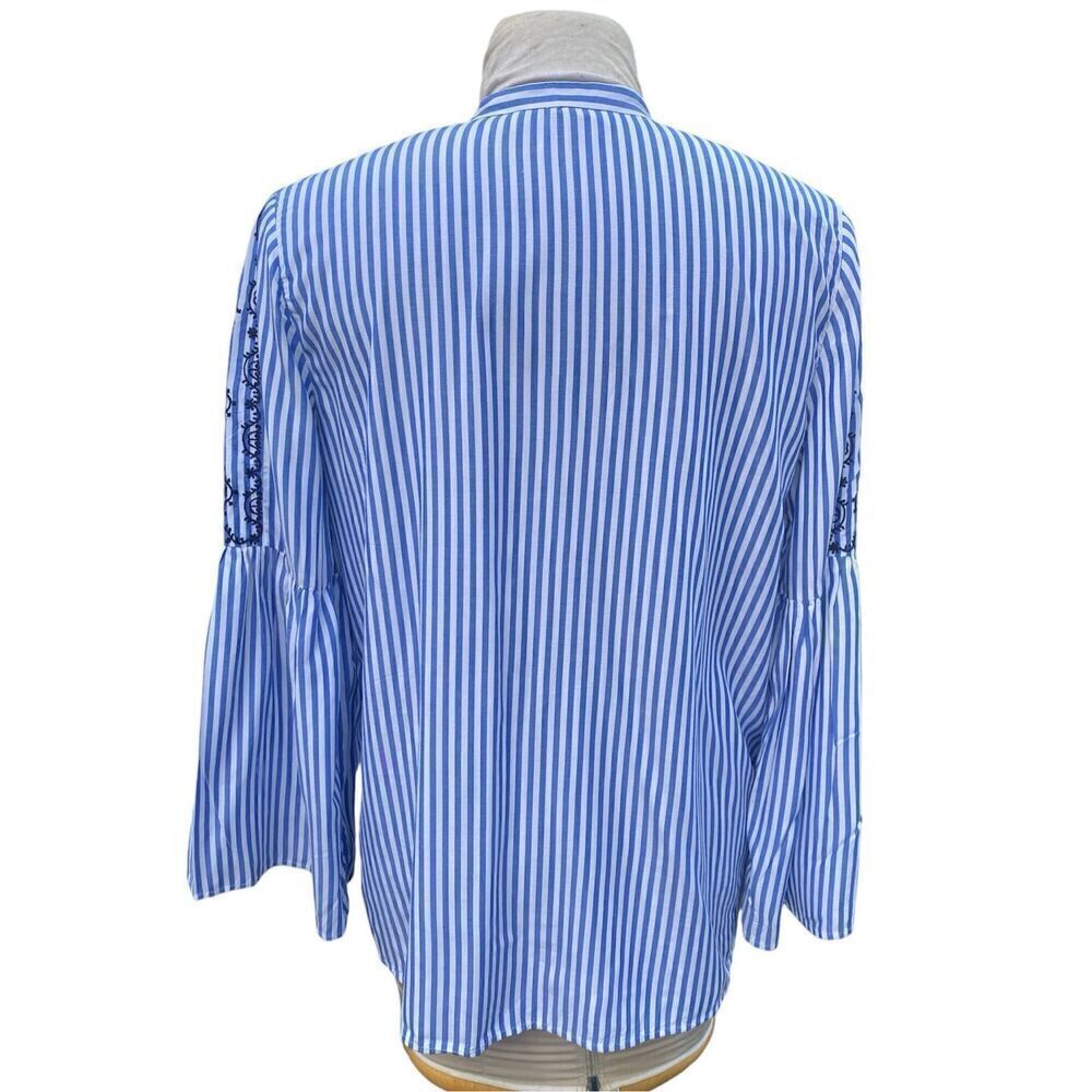 LOFT Blue & White Bell Sleeve Embroidered Top Sz M Boho Tunic Crisp Vacation - Picture 6 of 12